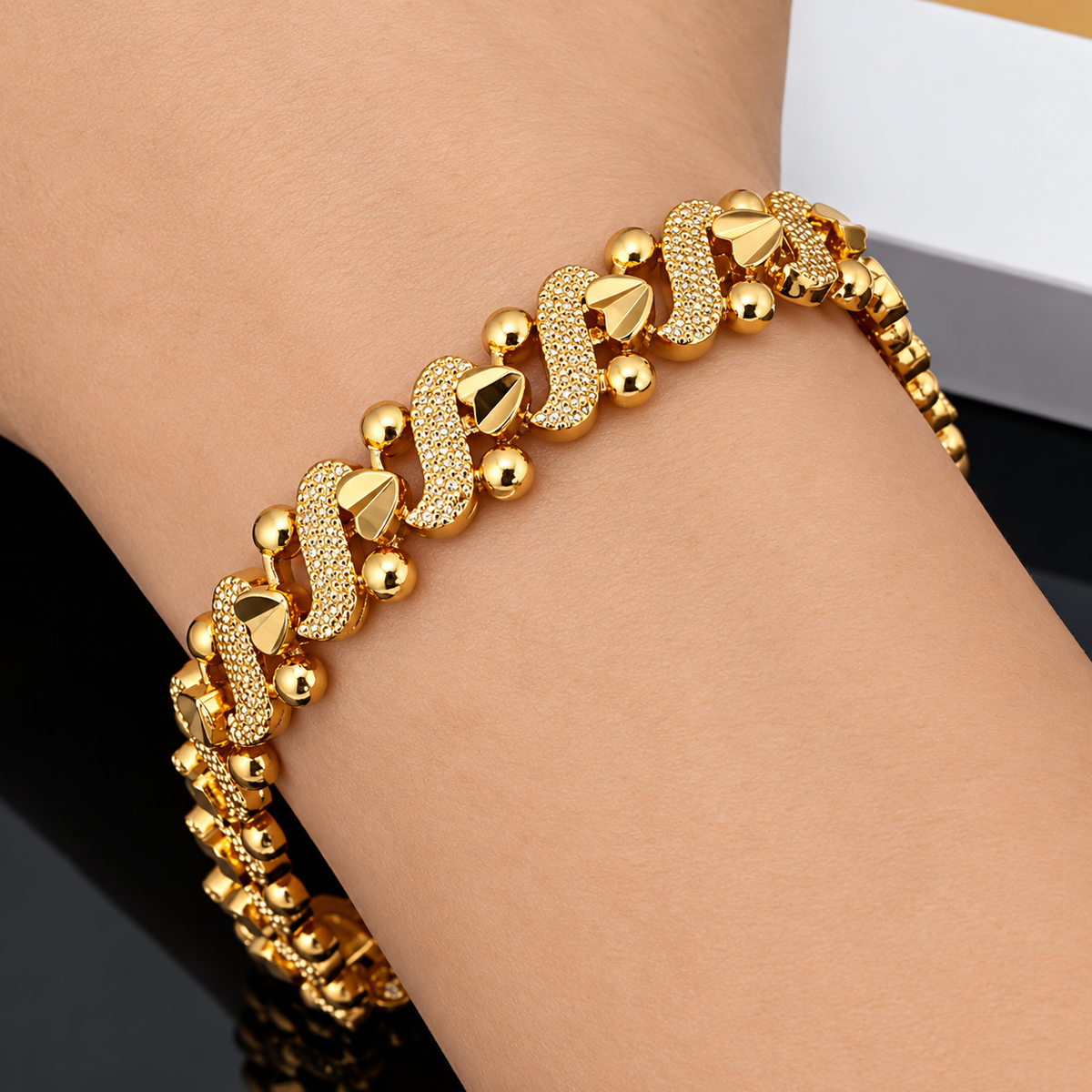 Golden Heart Delight Bracelet